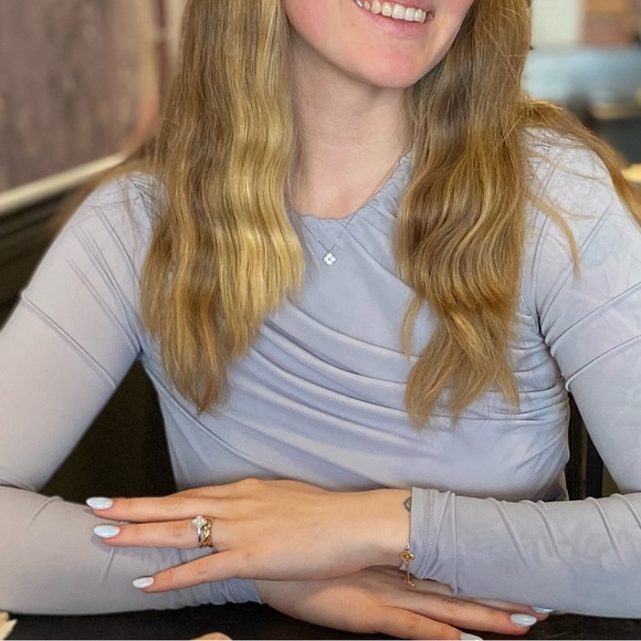 Authentic Sweet Alhambra Diamond Necklace - Picture 12 of 17